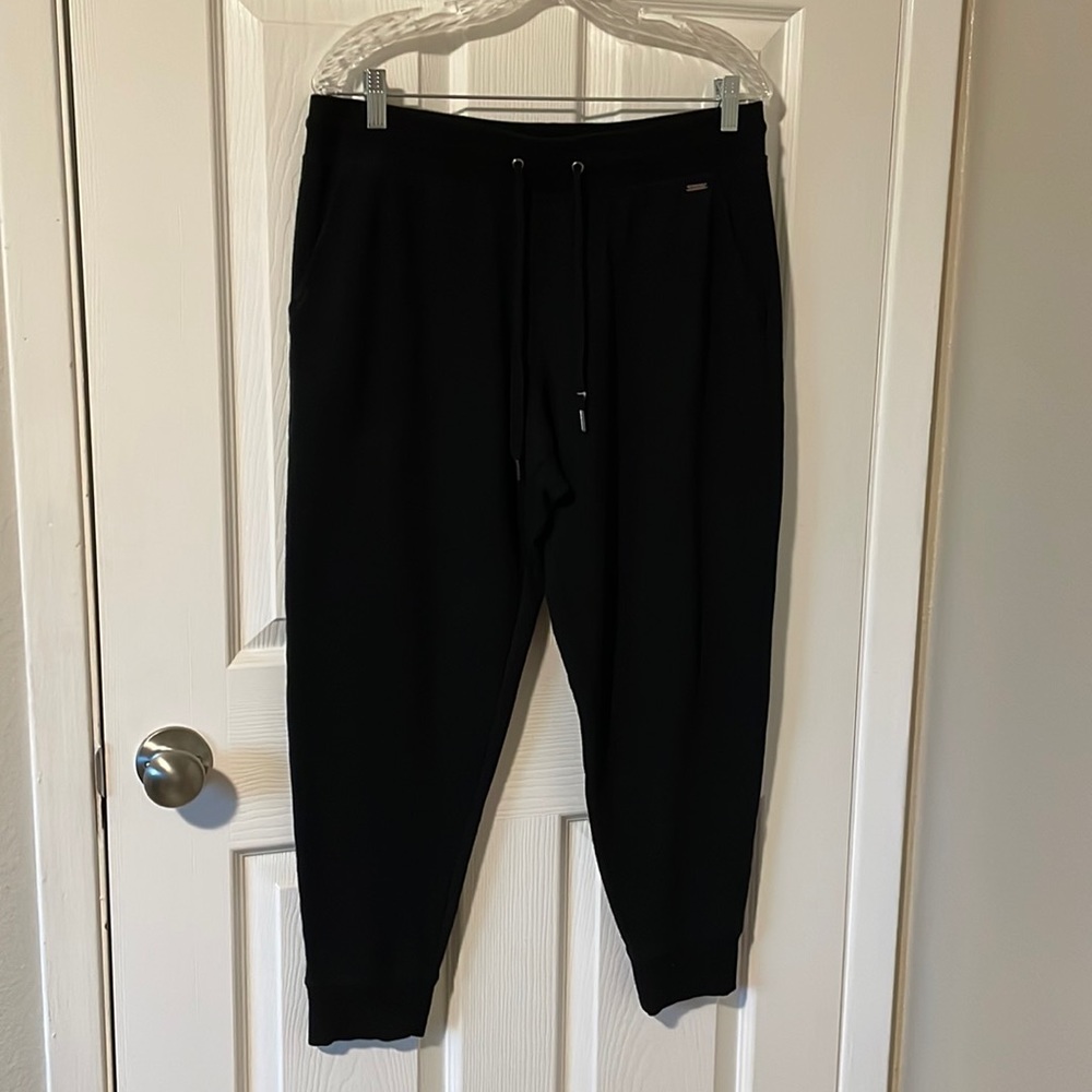 Eddie Bauer Joggers Black L